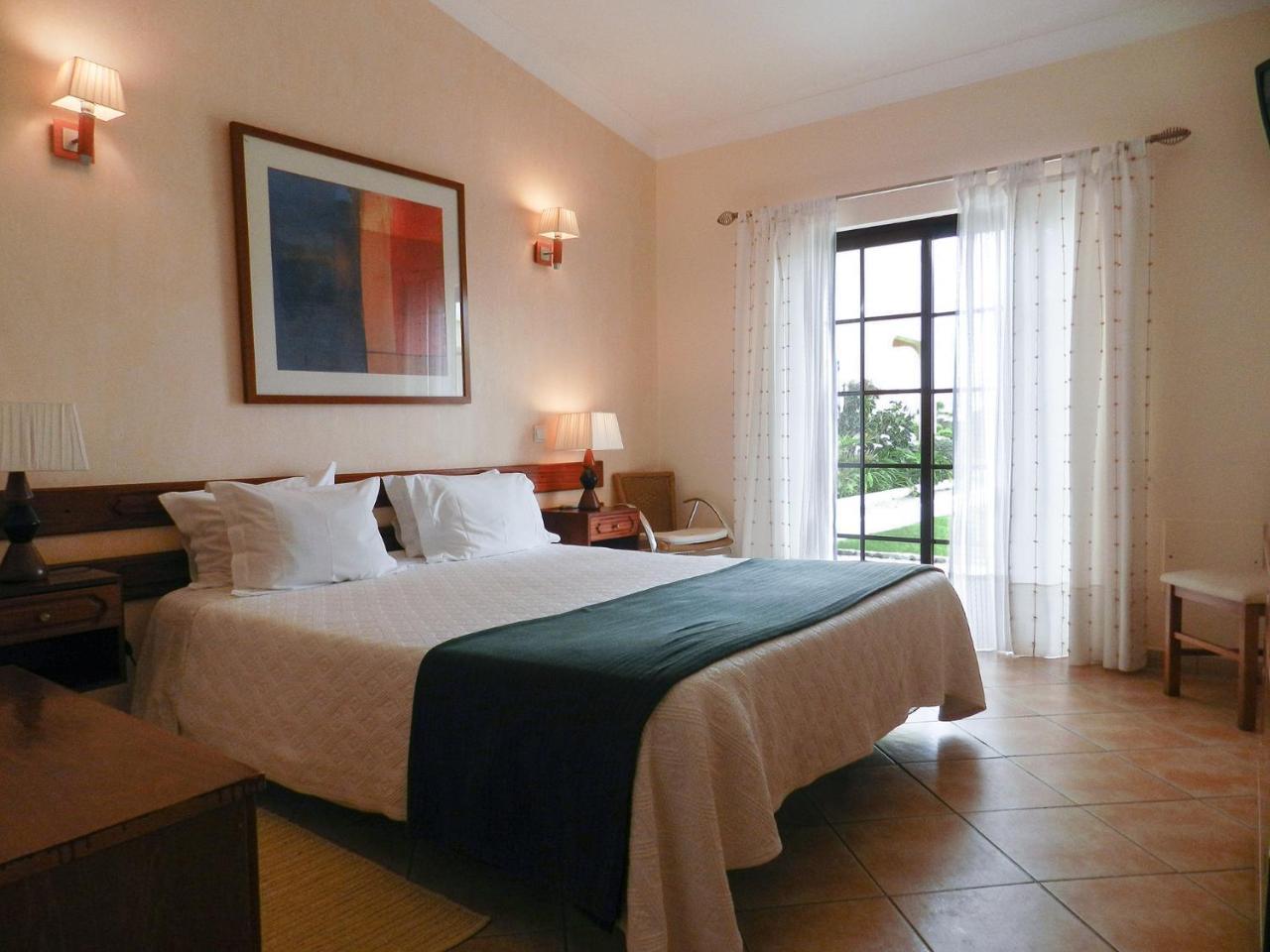 Residencia Julio Hotel Sagres Exterior photo